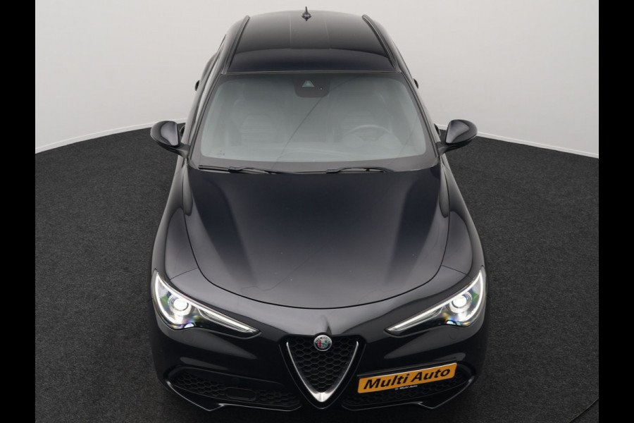 Alfa Romeo Stelvio 2.0 T AWD Super Q4 Automaat 200pk Dealer O.H | Trekhaak Afneembaar | Adaptive Cruise | Camera | Blis | Lederen Sportstoelen Memory & Verwarmd | Navigatie | DAB |
