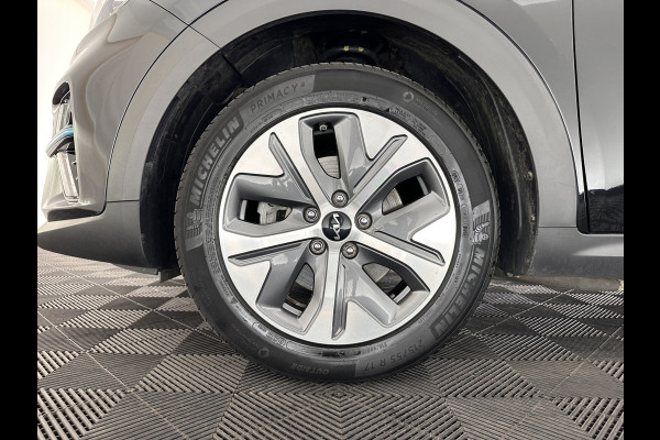 Kia e-Niro DynamicPlusLine 64 kWh { SOH-100% } (INCL-BTW) Aut.*PANO | LEATHER-FABRIC | FULL-LED | NAVI-FULLMAP | DAB+ | ADAPT.CRUISE | CAMERA | HEATED-COMFORTSEATS | KEYLESS | DIGI-COCKPIT | SHIFT-PADDLES | CARPLAY | LANE-ASSIST | 17"ALU*