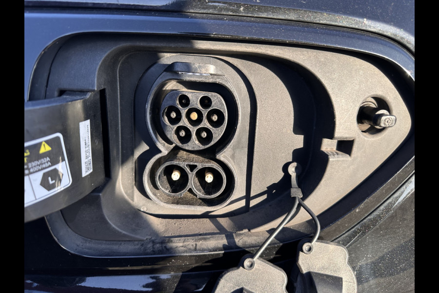 Kia e-Niro DynamicPlusLine 64 kWh { SOH-100% } (INCL-BTW) Aut.*PANO | LEATHER-FABRIC | FULL-LED | NAVI-FULLMAP | DAB+ | ADAPT.CRUISE | CAMERA | HEATED-COMFORTSEATS | KEYLESS | DIGI-COCKPIT | SHIFT-PADDLES | CARPLAY | LANE-ASSIST | 17"ALU*