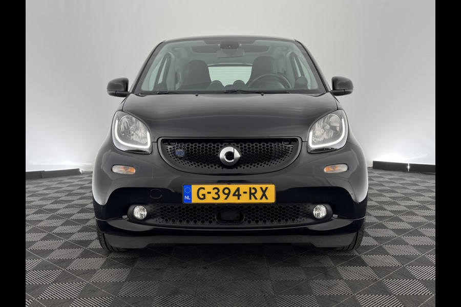 Smart Fortwo EQ Business Solution 18 kWh [3-Fase] ( SOH-93%) Aut. *PANO | LUXURY-LEATHER | NAVI-FULLMAP | CAMERA | HEATED-COMFORTSEATS | AIRCO | CRUISE | AMBIENT-LIGHT | 15''ALU*