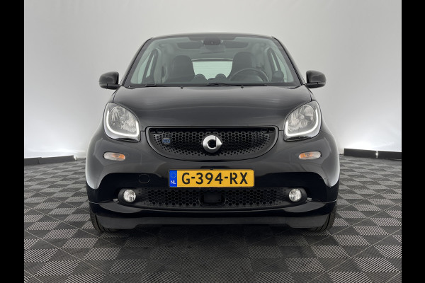 Smart Fortwo EQ Business Solution 18 kWh [3-Fase] ( SOH-93%) Aut. *PANO | LUXURY-LEATHER | NAVI-FULLMAP | CAMERA | HEATED-COMFORTSEATS | AIRCO | CRUISE | AMBIENT-LIGHT | 15''ALU*