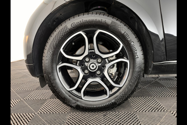 Smart Fortwo EQ Business Solution 18 kWh [3-Fase] ( SOH-93%) Aut. *PANO | LUXURY-LEATHER | NAVI-FULLMAP | CAMERA | HEATED-COMFORTSEATS | AIRCO | CRUISE | AMBIENT-LIGHT | 15''ALU*