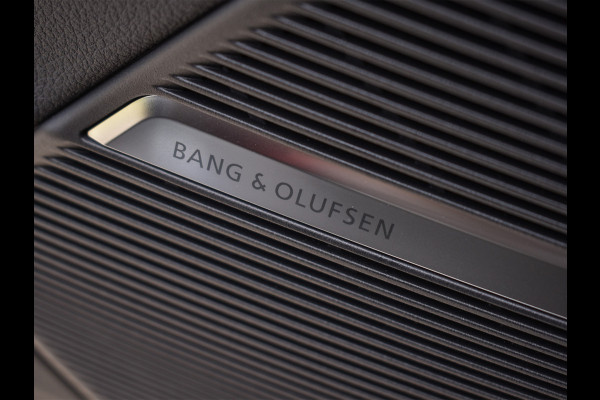 Audi Q7 60 TFSI e QUATTRO COMPETITION | S-SEATS | PANORAMADAK | 5 JR GARANTIE | ADAPTIVE CRUISE | TREKHAAK | HEAD-UP | AMBIANCE INTERIEU