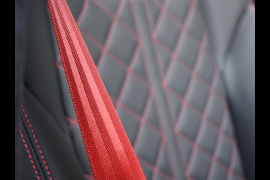 Audi Q7 60 TFSI e QUATTRO COMPETITION | S-SEATS | PANORAMADAK | 5 JR GARANTIE | ADAPTIVE CRUISE | TREKHAAK | HEAD-UP | AMBIANCE INTERIEU