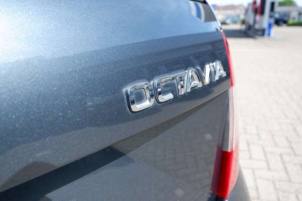 Škoda Octavia Combi 1.0 TSI Grt Amb. Bns/ NAVI+Parkr Hulp/ Incl. 12 mnd BOVAG