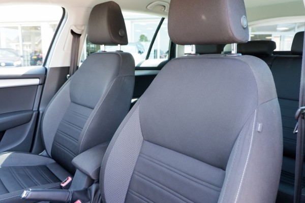 Škoda Octavia Combi 1.0 TSI Grt Amb. Bns/ NAVI+Parkr Hulp/ Incl. 12 mnd BOVAG