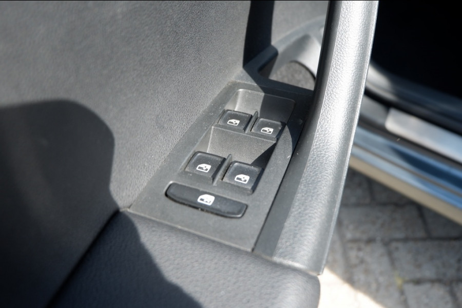 Škoda Octavia Combi 1.0 TSI Grt Amb. Bns/ NAVI+Parkr Hulp/ Incl. 12 mnd BOVAG