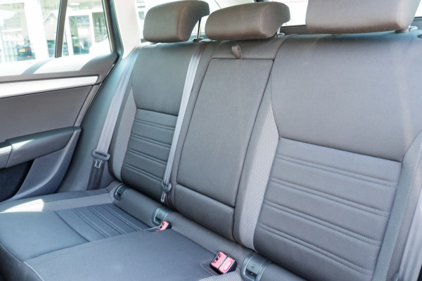 Škoda Octavia Combi 1.0 TSI Grt Amb. Bns/ NAVI+Parkr Hulp/ Incl. 12 mnd BOVAG