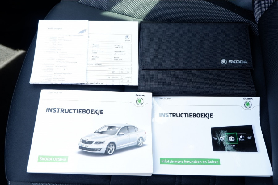 Škoda Octavia Combi 1.0 TSI Grt Amb. Bns/ NAVI+Parkr Hulp/ Incl. 12 mnd BOVAG