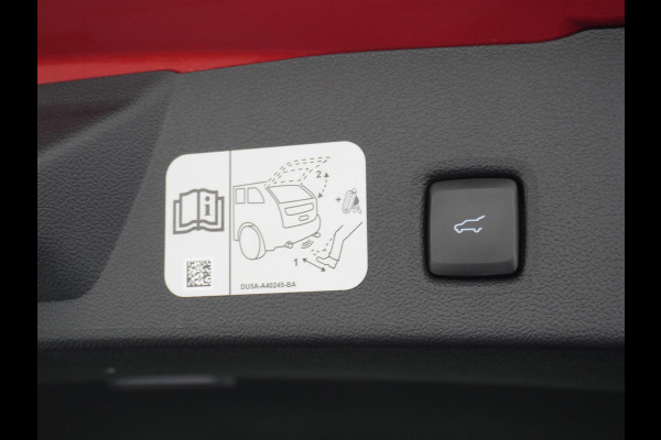 Ford Kuga 2.5 Titanium X PHEV Plug-In Hybrid VAN: 24.900,- VOOR: 21.877,- US HERFSTVOORDEEL: 3.023,- Camera | B&O Audio | Stoel- & Stuurverwarming | Elektrische Kofferbak | Rijklaar met 12 mnd BOVAG Garantie