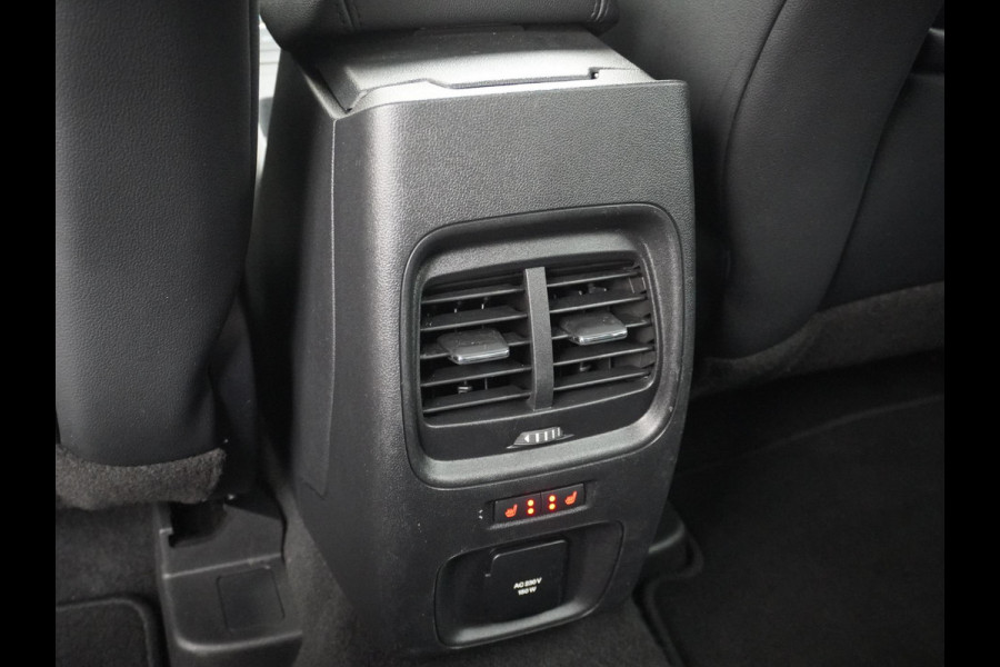 Ford Kuga 2.5 Titanium X PHEV Plug-In Hybrid VAN: 24.900,- VOOR: 21.877,- US HERFSTVOORDEEL: 3.023,- Camera | B&O Audio | Stoel- & Stuurverwarming | Elektrische Kofferbak | Rijklaar met 12 mnd BOVAG Garantie