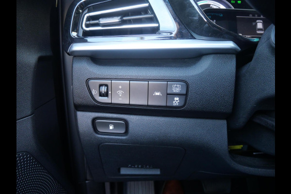 Kia Niro 1.6 GDi Hybrid DynamicLine | Trekhaak | Cruise | Camera | Clima | Carplay | Navi |