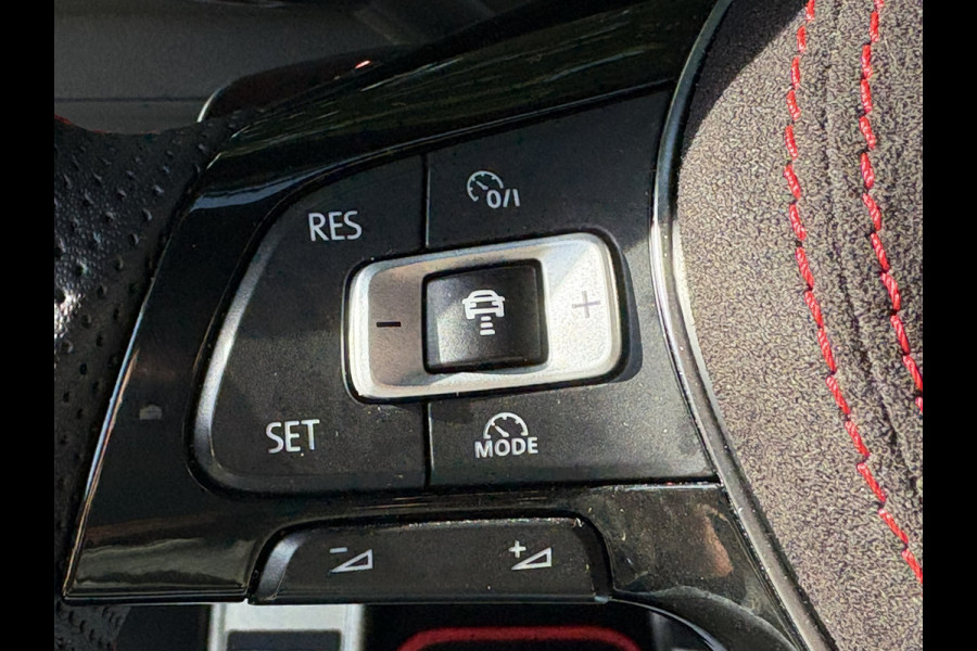 Volkswagen Tiguan 1.4 TSI ACT R Line NL-AUTO PANO/NAVI/TREKHAAK/360/ACC
