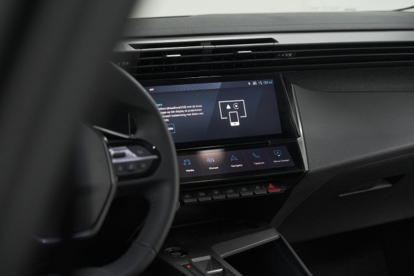Peugeot 408 PureTech Allure 130 EAT8 | 360 Camera | RGR Comfortstoelen | Adaptieve Cruise Control | Apple Carplay | Pack Winter