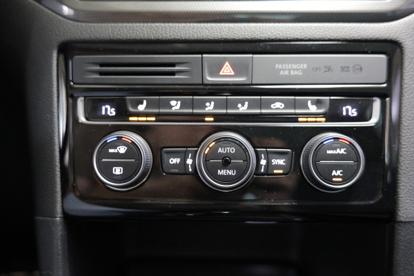 Volkswagen Golf Sportsvan 1.5 TSI ACT Highline IQ Drive ACC Navi Carplay Lane+Park Ass. Clima Stoelvw '19