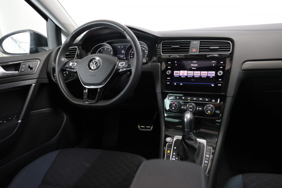 Volkswagen Golf 1.5 TSI Highline 9500 km IQ Panodak ACC Camera DHS PDC STOELVW '19