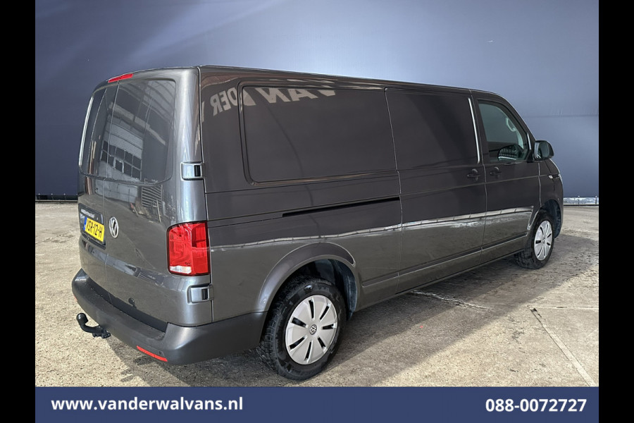 Volkswagen Transporter 2.0 TDI L2H1 Euro6 Airco | Apple Carplay | Android Auto | Trekhaak | Cruisecontrol Parkeersensoren