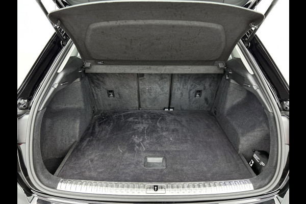 Audi Q3 35 TFSI Advanced edition Plus(Goed OnderH, Navi, Carplay, StoelV, Parkeersensoren, Digitale Tellers, Cruise Con, Etc)