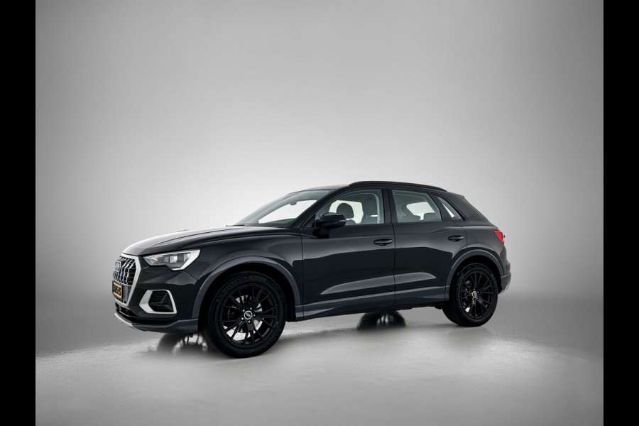Audi Q3 35 TFSI Advanced edition Plus(Goed OnderH, Navi, Carplay, StoelV, Parkeersensoren, Digitale Tellers, Cruise Con, Etc)