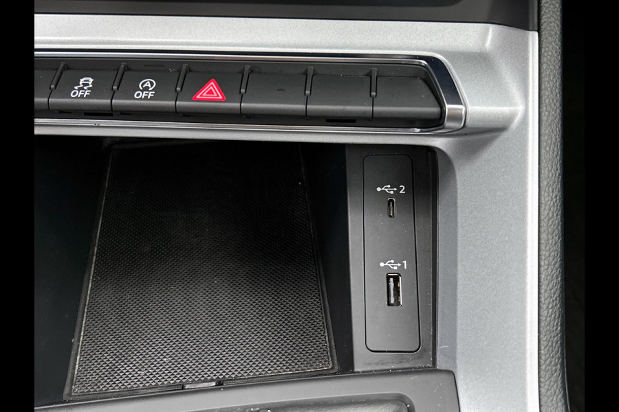 Audi Q3 35 TFSI Advanced edition Plus(Goed OnderH, Navi, Carplay, StoelV, Parkeersensoren, Digitale Tellers, Cruise Con, Etc)