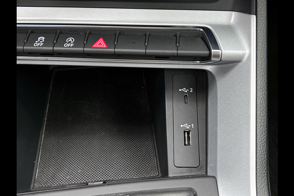 Audi Q3 35 TFSI Advanced edition Plus(Goed OnderH, Navi, Carplay, StoelV, Parkeersensoren, Digitale Tellers, Cruise Con, Etc)