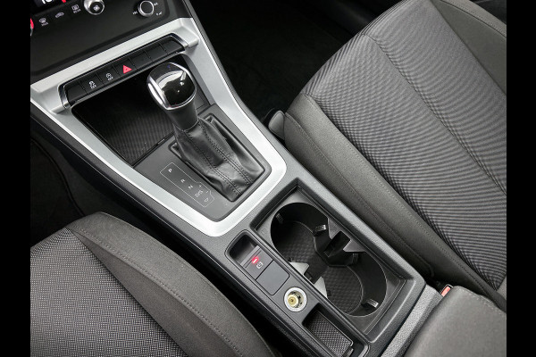 Audi Q3 35 TFSI Advanced edition Plus(Goed OnderH, Navi, Carplay, StoelV, Parkeersensoren, Digitale Tellers, Cruise Con, Etc)