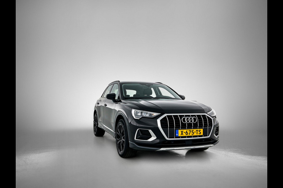 Audi Q3 35 TFSI Advanced edition Plus(Goed OnderH, Navi, Carplay, StoelV, Parkeersensoren, Digitale Tellers, Cruise Con, Etc)