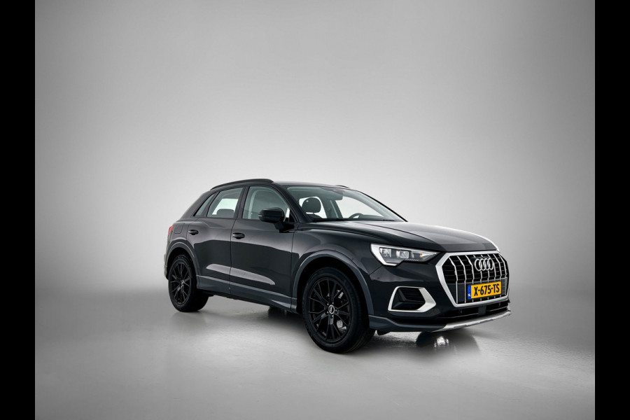 Audi Q3 35 TFSI Advanced edition Plus(Goed OnderH, Navi, Carplay, StoelV, Parkeersensoren, Digitale Tellers, Cruise Con, Etc)