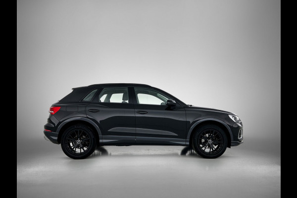 Audi Q3 35 TFSI Advanced edition Plus(Goed OnderH, Navi, Carplay, StoelV, Parkeersensoren, Digitale Tellers, Cruise Con, Etc)