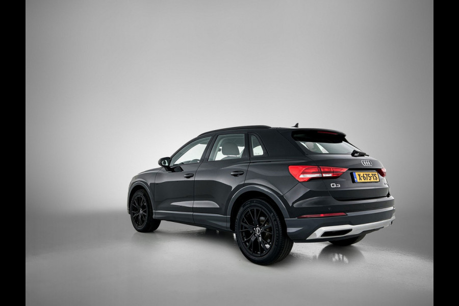 Audi Q3 35 TFSI Advanced edition Plus(Goed OnderH, Navi, Carplay, StoelV, Parkeersensoren, Digitale Tellers, Cruise Con, Etc)
