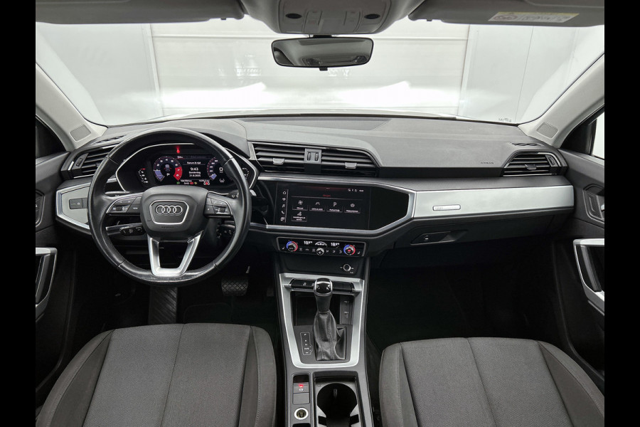 Audi Q3 35 TFSI Advanced edition Plus(Goed OnderH, Navi, Carplay, StoelV, Parkeersensoren, Digitale Tellers, Cruise Con, Etc)