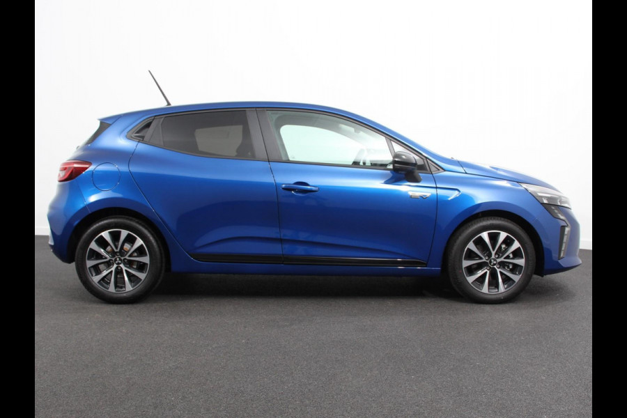 Mitsubishi Colt 1.6 HEV Automaat Intense Navigatie d.m.v. Apple Carplay/Android Auto Camera Climate Control Cruise Control Lichtmetalen velgen Extra Getint Glas Digitale Cockpit