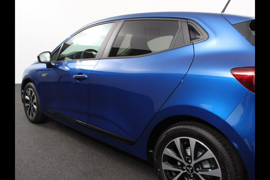 Mitsubishi Colt 1.6 HEV Automaat Intense Navigatie d.m.v. Apple Carplay/Android Auto Camera Climate Control Cruise Control Lichtmetalen velgen Extra Getint Glas Digitale Cockpit