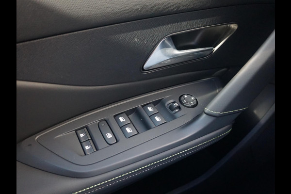 Peugeot 408 1.6 HYbrid 225 EAT8 GT