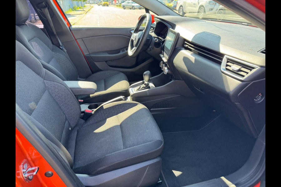 Renault Clio 1.6 E-Tech Hybrid 140 Intens Sterrenhemel Stoelverw.