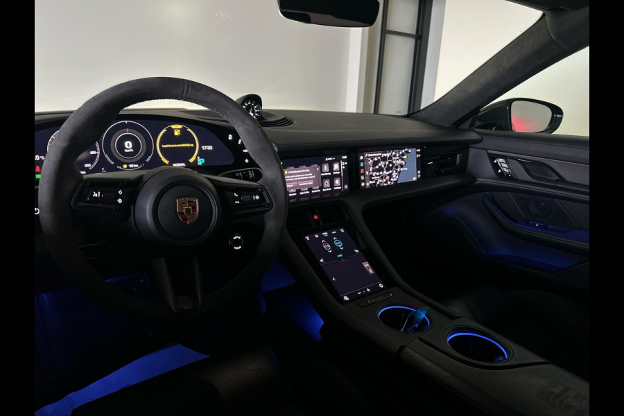 Porsche Taycan Turbo S 93 kWh | Keramische remmen | Carbon GT-design | Passagiers display | Sport Chronopakket Plus!