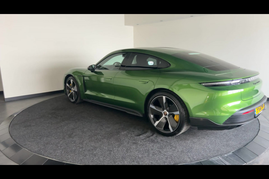 Porsche Taycan Turbo S 93 kWh | Keramische remmen | Carbon GT-design | Passagiers display | Sport Chronopakket Plus!