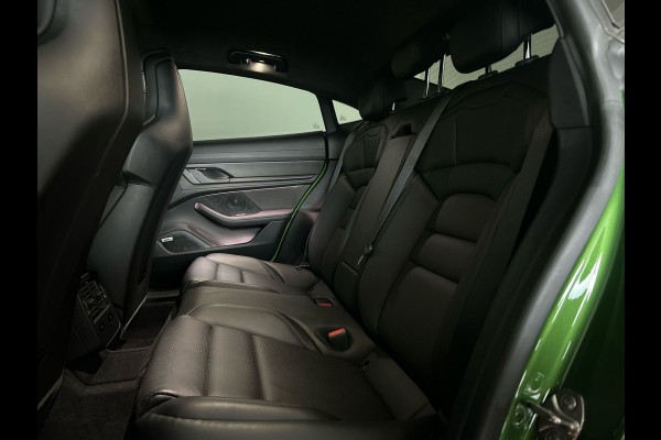 Porsche Taycan Turbo S 93 kWh | Keramische remmen | Carbon GT-design | Passagiers display | Sport Chronopakket Plus!
