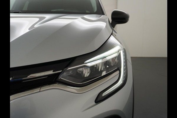 Renault Captur Techno VAN: 26.900,- VOOR: 23.877,- UW HERFSTVOORDEEL: 2.023,- Plug-in Hybride | Camera | Navi | Complete nette auto | Rijklaar met 12 mnd BOVAG garantie