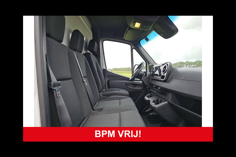 Mercedes-Benz Sprinter 516 Bakwagen Laadklep Mbux 10 Cruise Airco EURO6