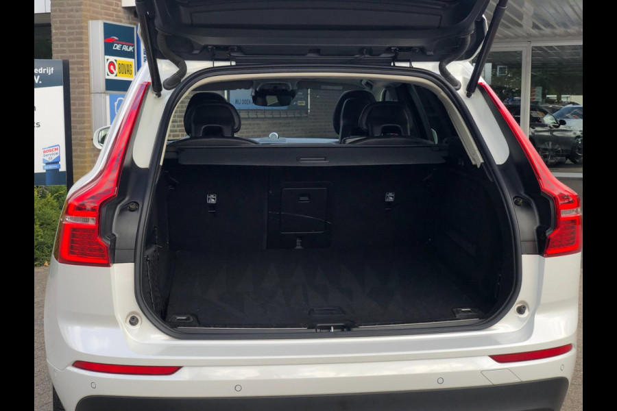 Volvo XC60 2.0 T6 AWD Momentum | Pano, Luchtvering, 360 Camera, Stoelverw., Carplay/Android, Virt. Cockp. | 1e Eigenaar |