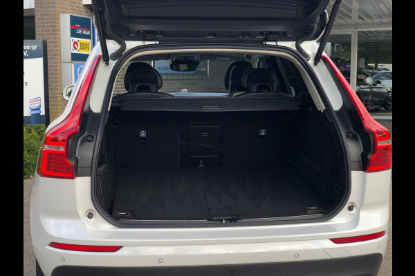 Volvo XC60 2.0 T6 AWD Momentum | Pano, Luchtvering, 360 Camera, Stoelverw., Carplay/Android, Virt. Cockp. | 1e Eigenaar |