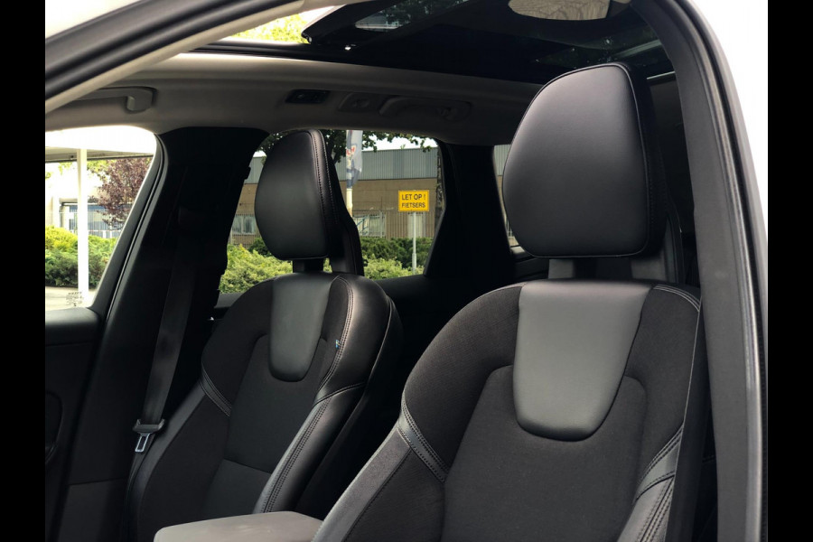 Volvo XC60 2.0 T6 AWD Momentum | Pano, Luchtvering, 360 Camera, Stoelverw., Carplay/Android, Virt. Cockp. | 1e Eigenaar |