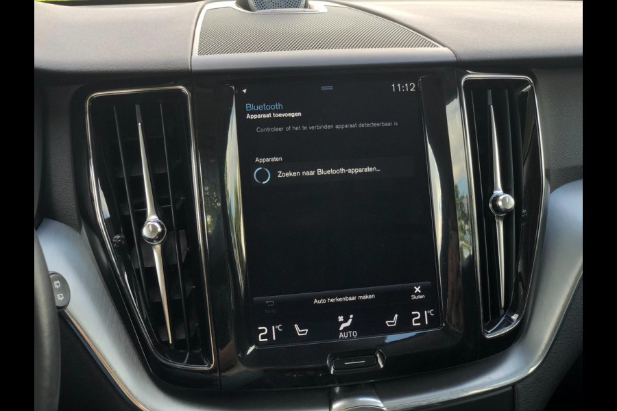 Volvo XC60 2.0 T6 AWD Momentum | Pano, Luchtvering, 360 Camera, Stoelverw., Carplay/Android, Virt. Cockp. | 1e Eigenaar |
