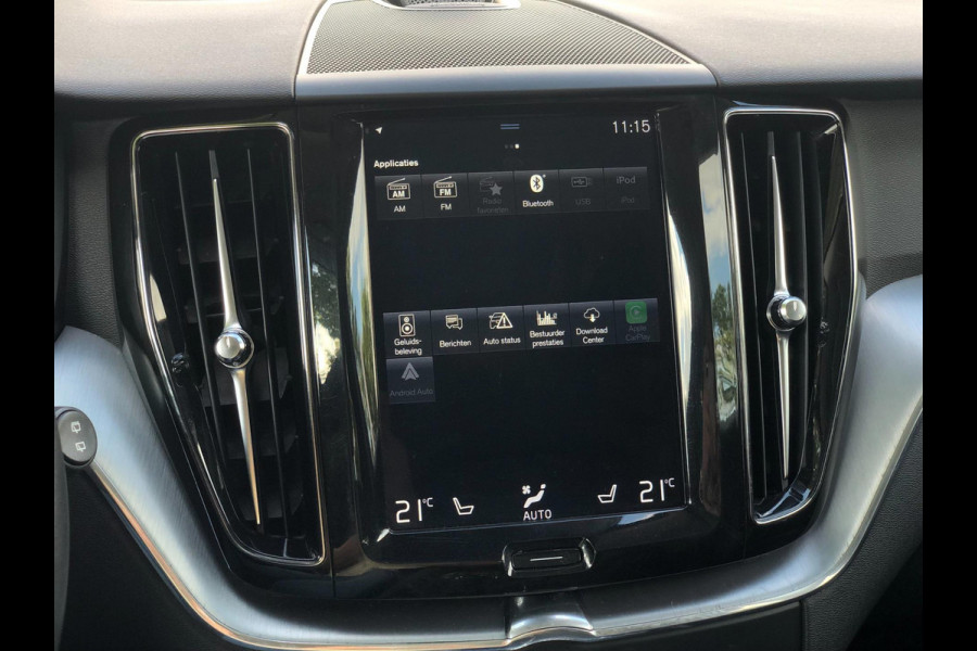 Volvo XC60 2.0 T6 AWD Momentum | Pano, Luchtvering, 360 Camera, Stoelverw., Carplay/Android, Virt. Cockp. | 1e Eigenaar |
