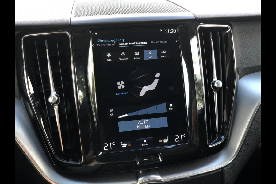 Volvo XC60 2.0 T6 AWD Momentum | Pano, Luchtvering, 360 Camera, Stoelverw., Carplay/Android, Virt. Cockp. | 1e Eigenaar |