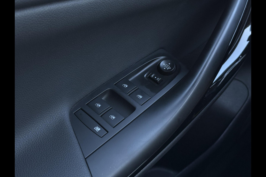 Opel Astra 1.2 Business Elegance | AC Climate | Navi | Camera | Trekhaak