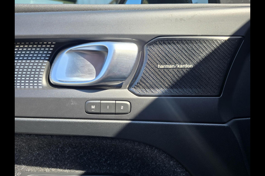 Volvo XC40 2.0 T4 R-Design|DEALER ONDERHOUDEN|MEMORY|PANO|HARMANKARDON