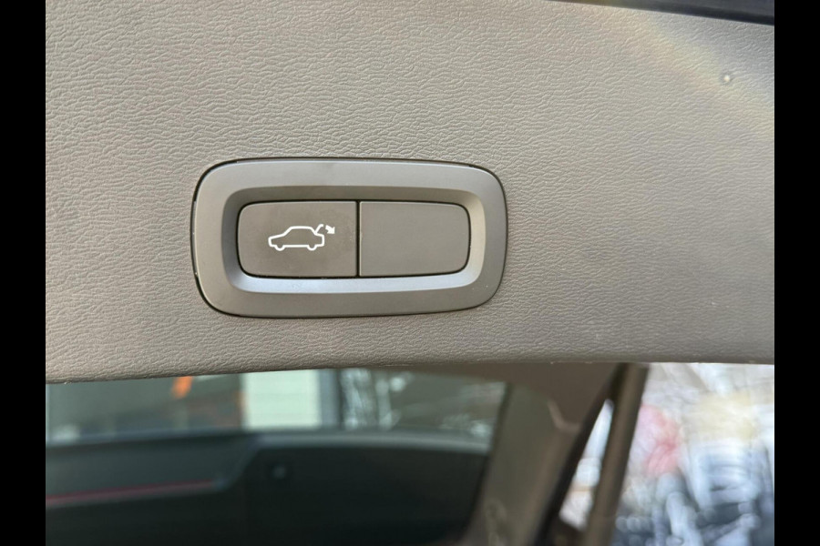 Volvo XC40 2.0 T4 R-Design|DEALER ONDERHOUDEN|MEMORY|PANO|HARMANKARDON