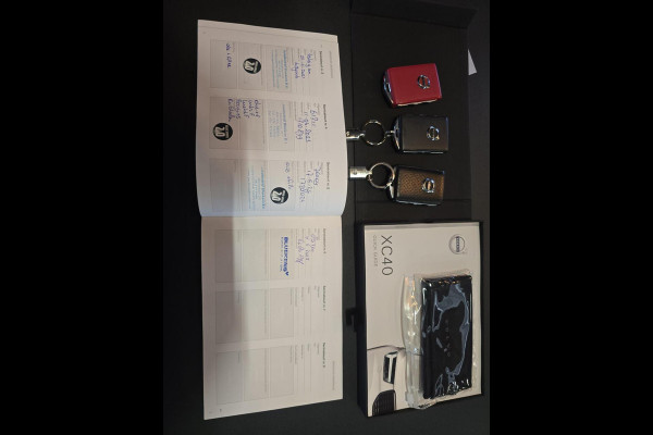 Volvo XC40 2.0 T4 R-Design|DEALER ONDERHOUDEN|MEMORY|PANO|HARMANKARDON